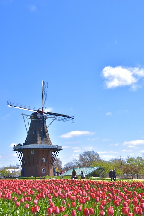 Windmill Island Gardens